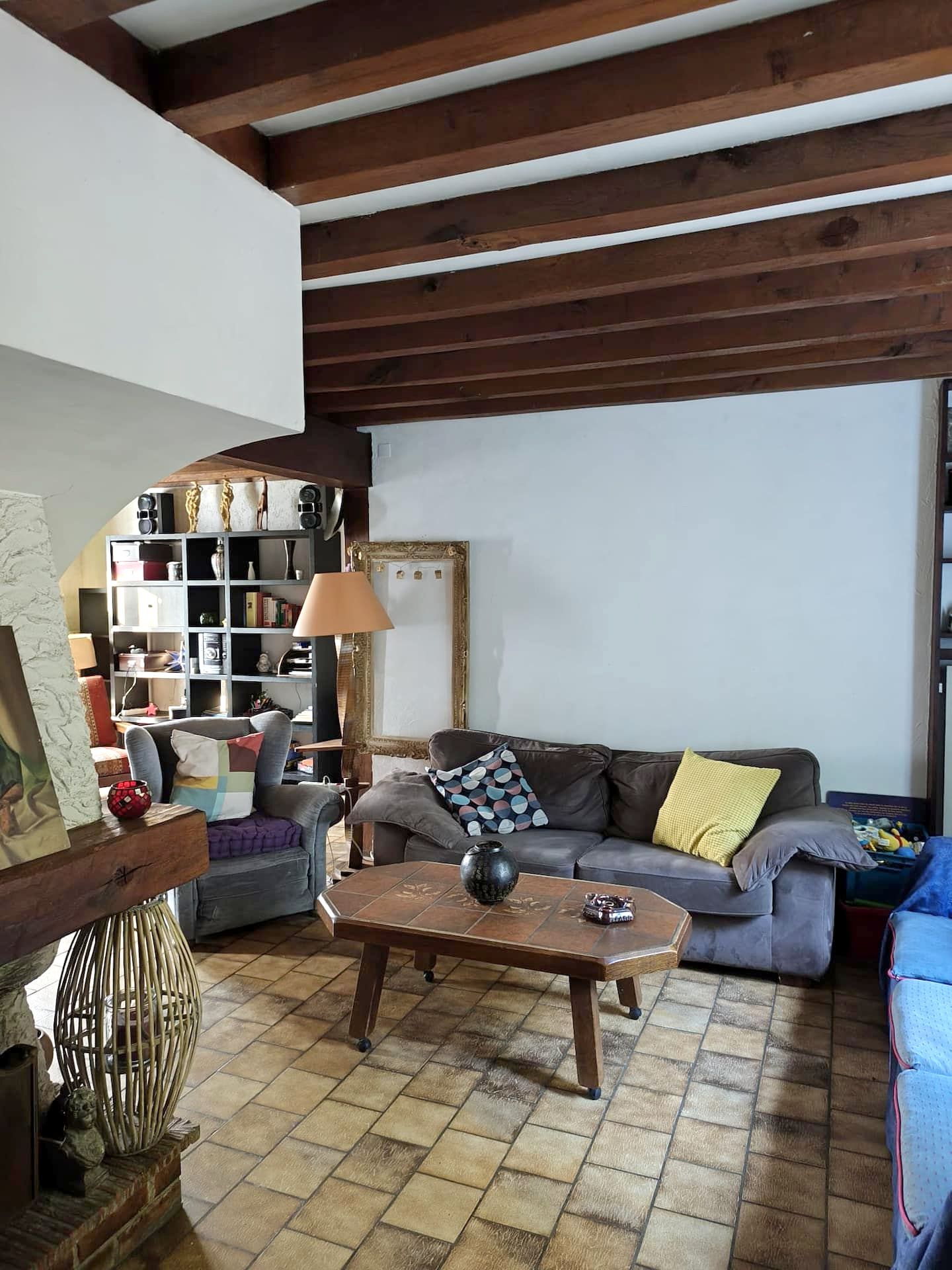 Logement N°05, Ozoir-la-Ferrière : salon et bibliothèque